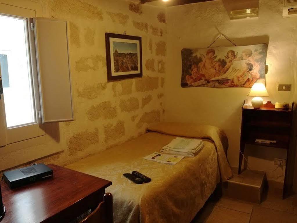 Borgo San Martino Hotel Bra Eksteriør billede